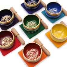 Load image into Gallery viewer, Chakra Pyramid Singing Bowl Gift Set
