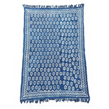 Load image into Gallery viewer, Chhota Flower Design Handmade Indigo Throw