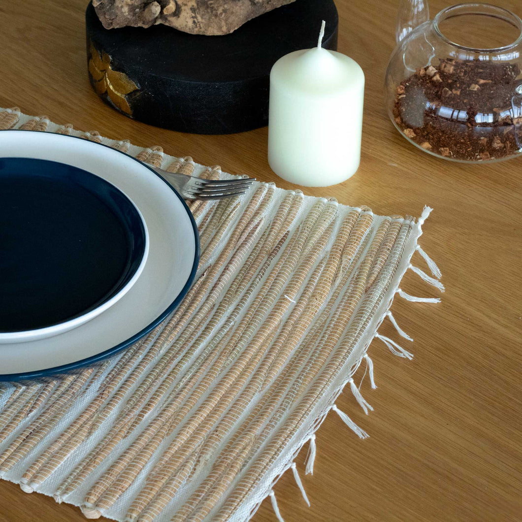 Natural Tiger With Fringe Water Hyacinth Placemat