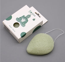 Load image into Gallery viewer, Teardrop Konjac Sponge - Aloe Vera